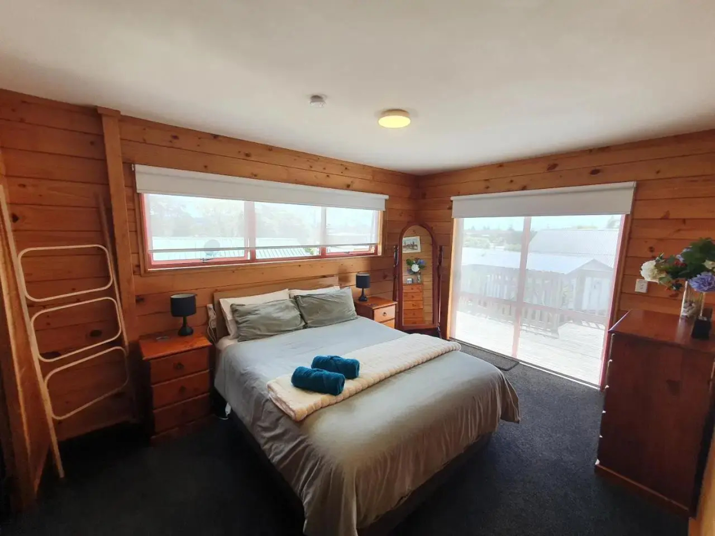 Pohutukawa Lodge By Orewa Beach