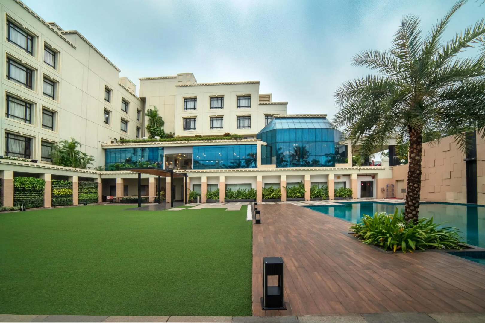 The Crown - IHCL SeleQtions