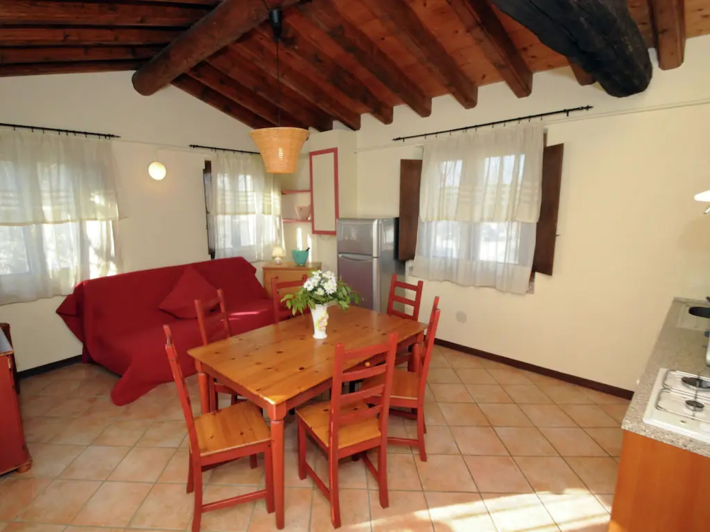 Spacious Apartment in Monticelli Brusati with Pool