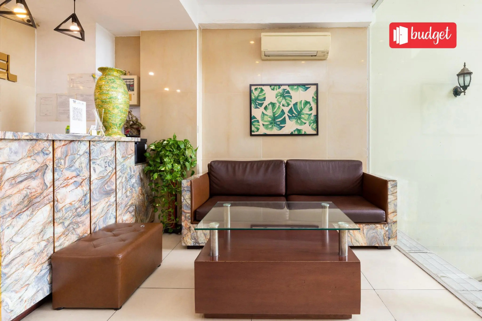 The Noble Swan Central Dong Du Hotel