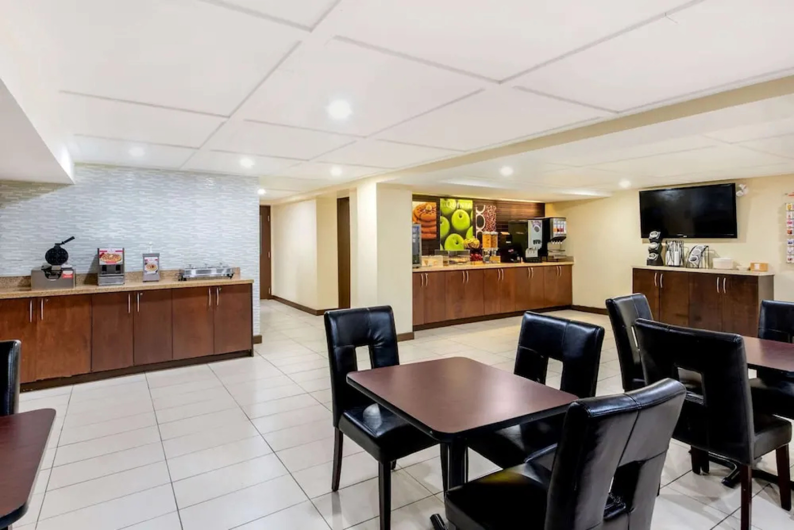 La Quinta Inn & Suites Oshawa
