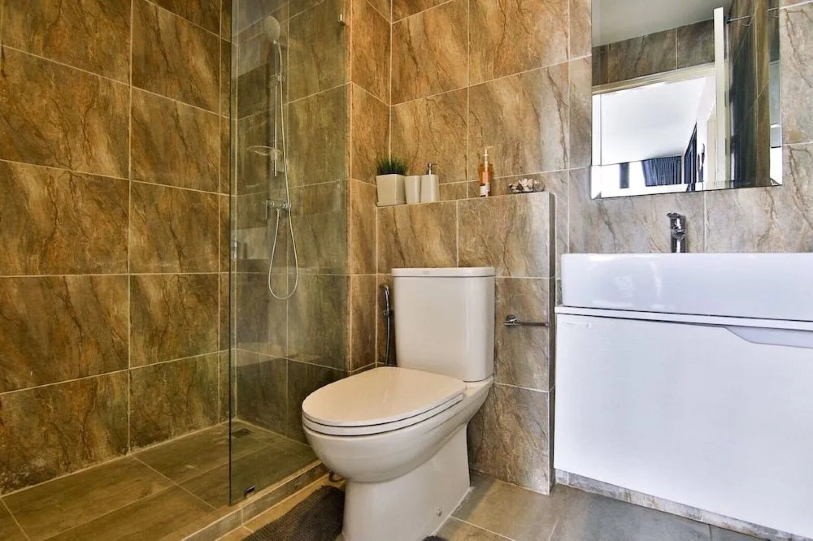 Naptel Embassy Place