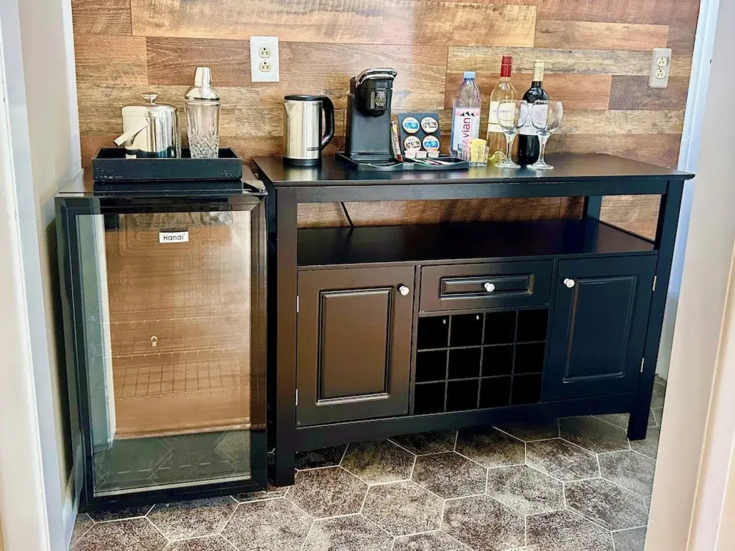 Mountainaire Inn and Log Cabins