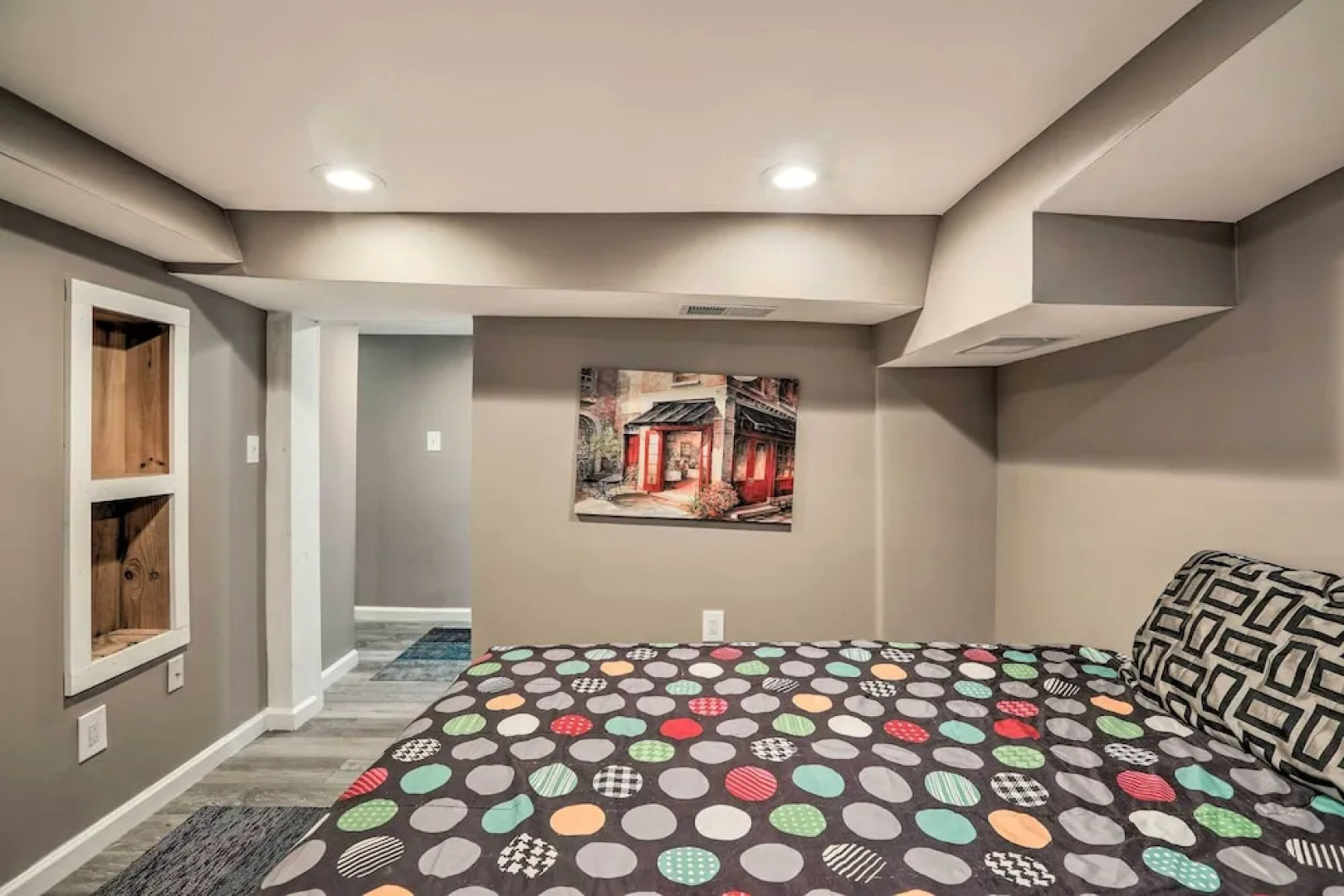 Garden-level Millburn Apt - Walk to Transit!