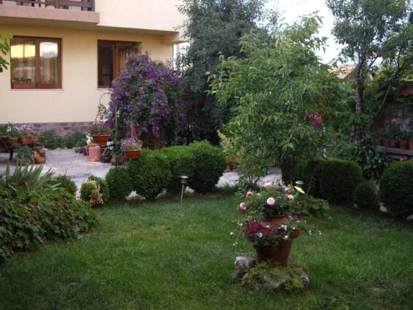 Saint Nikola Family Hotel