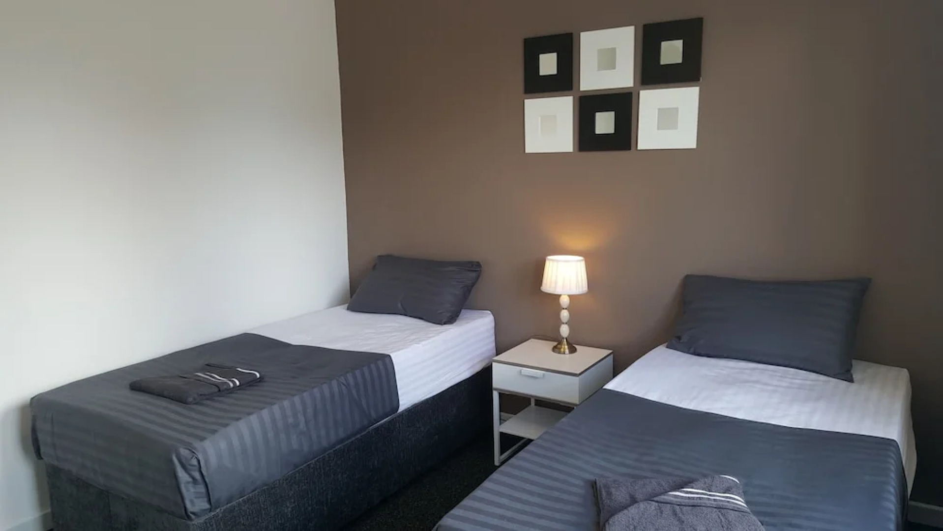 Dragon - Kirk House 2 Bedroom Home