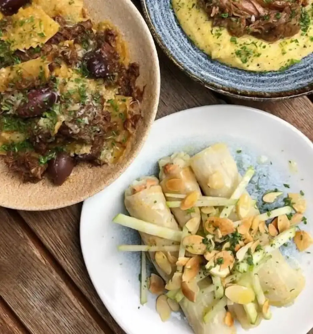 The Plume of Feathers