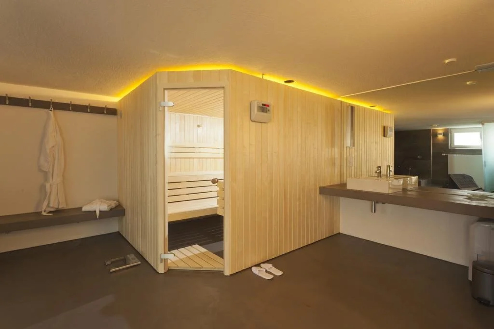 Hotel Post Garni & Camping