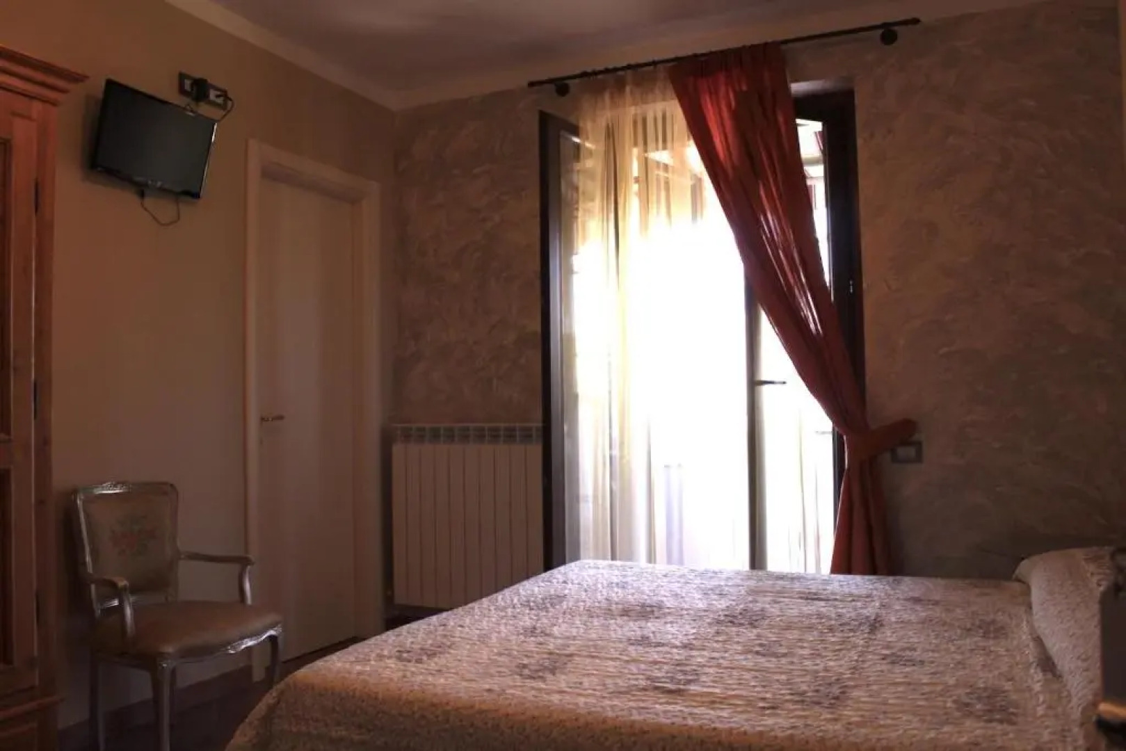 La Sorgente Del Sole