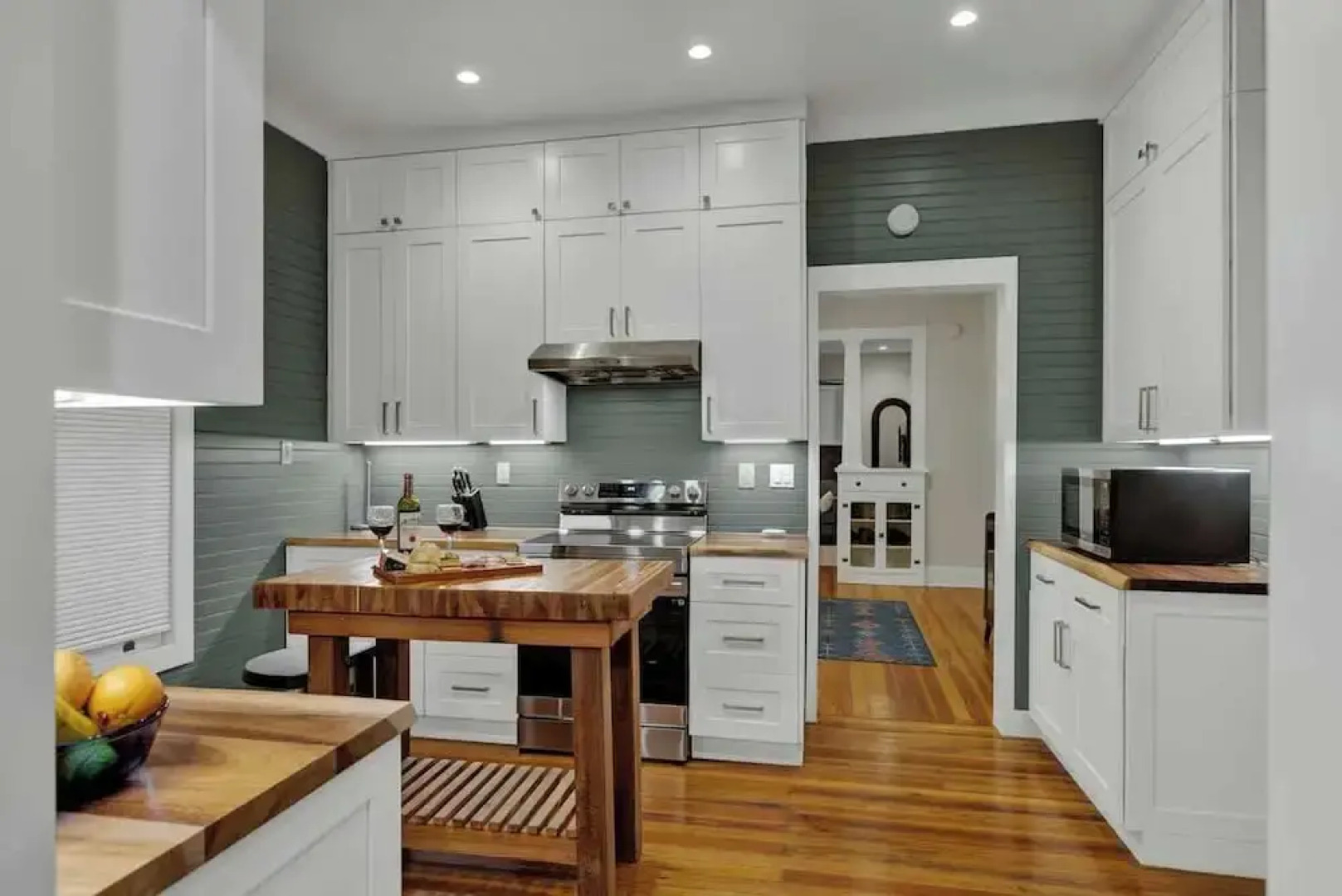 Tolle Haus: W/pool & Firepit-walk to Schlitterbahn, Comal Chutes & Downtown!