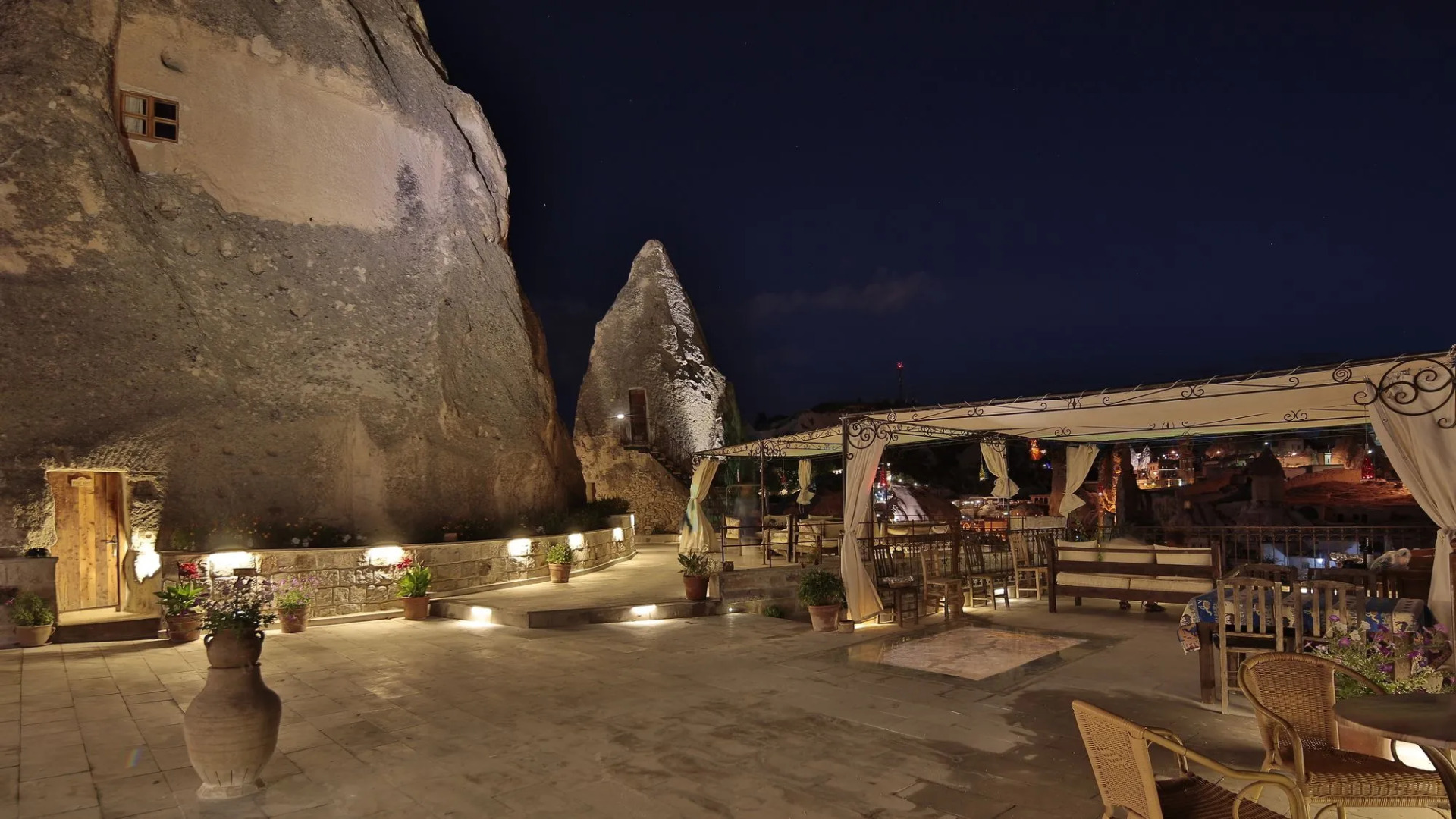 Panoramic Cave Hotel