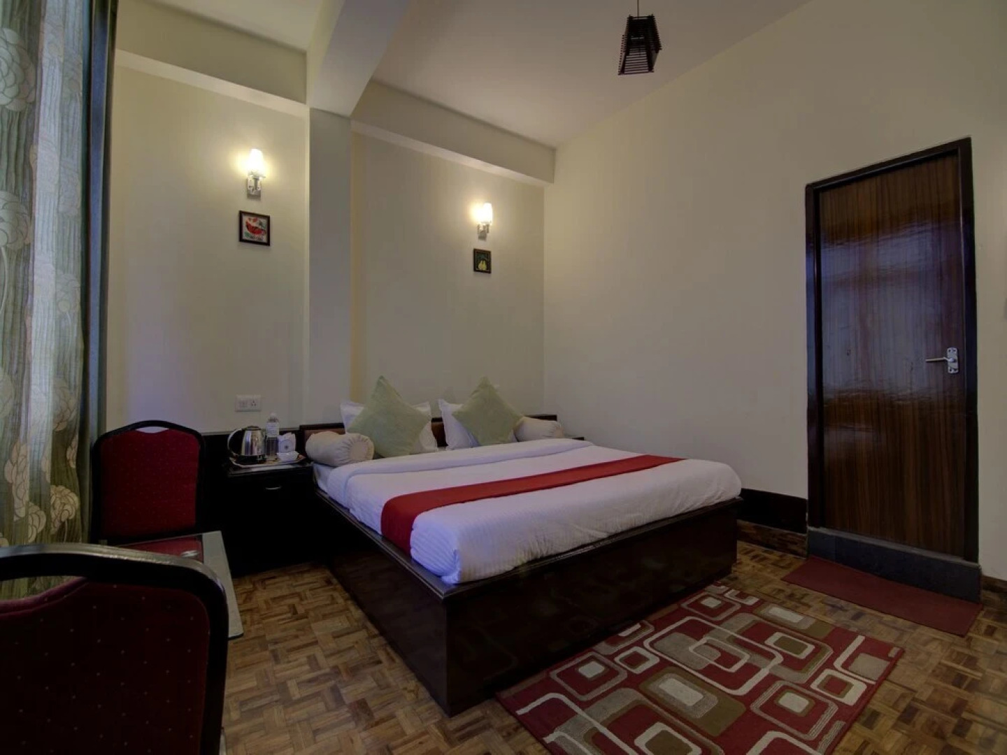 Crown De La Cruz Residency