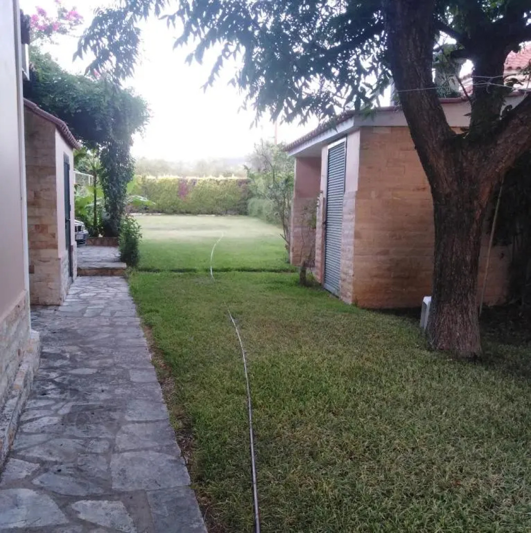 Golden sea villa (30 meters from the sea)