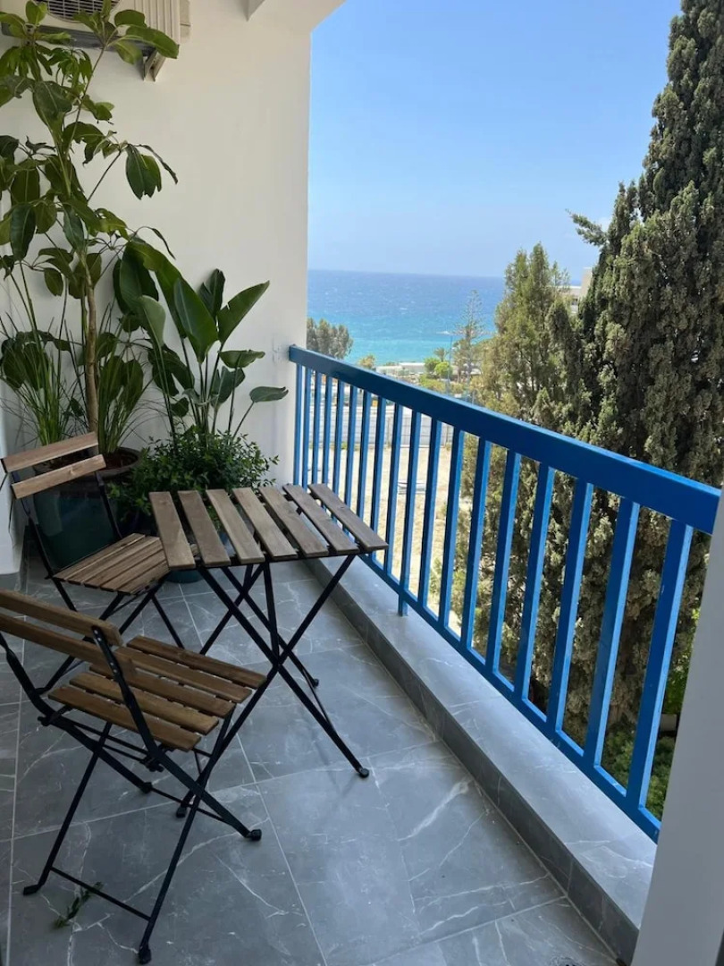 White Arches Sea View Apt No 2