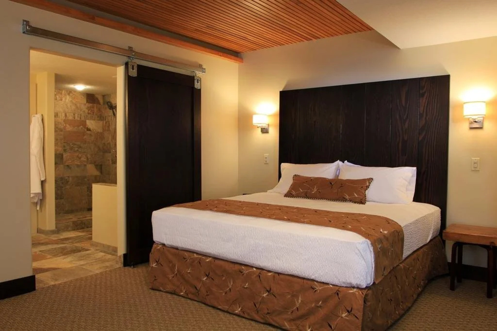 Sojourn Lakeside Resort