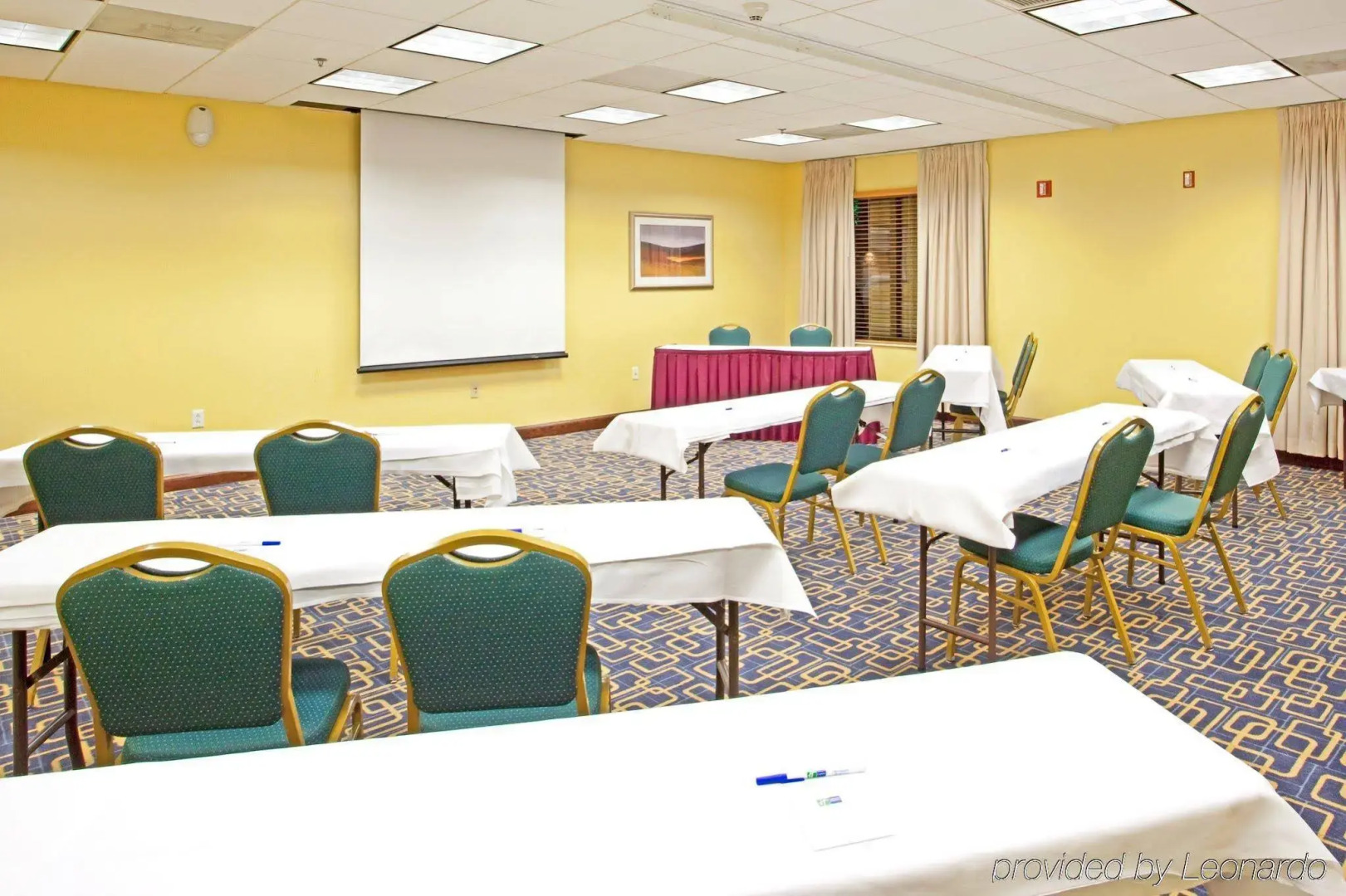 Holiday Inn Express Richmond Airport by IHG