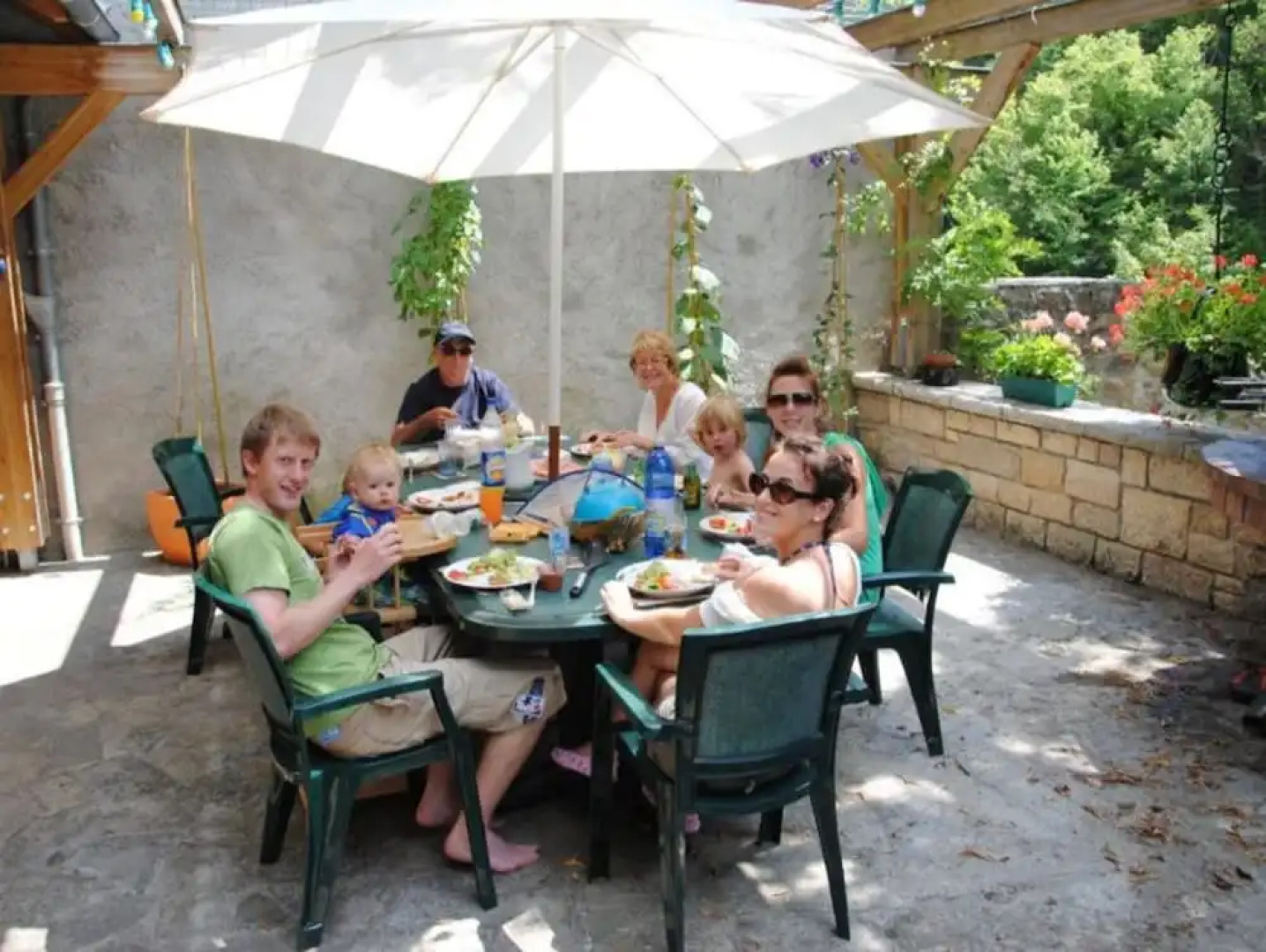 Villa With 4 Bedrooms in Saint-pierre-des-tripiers, With Wonderful Lak