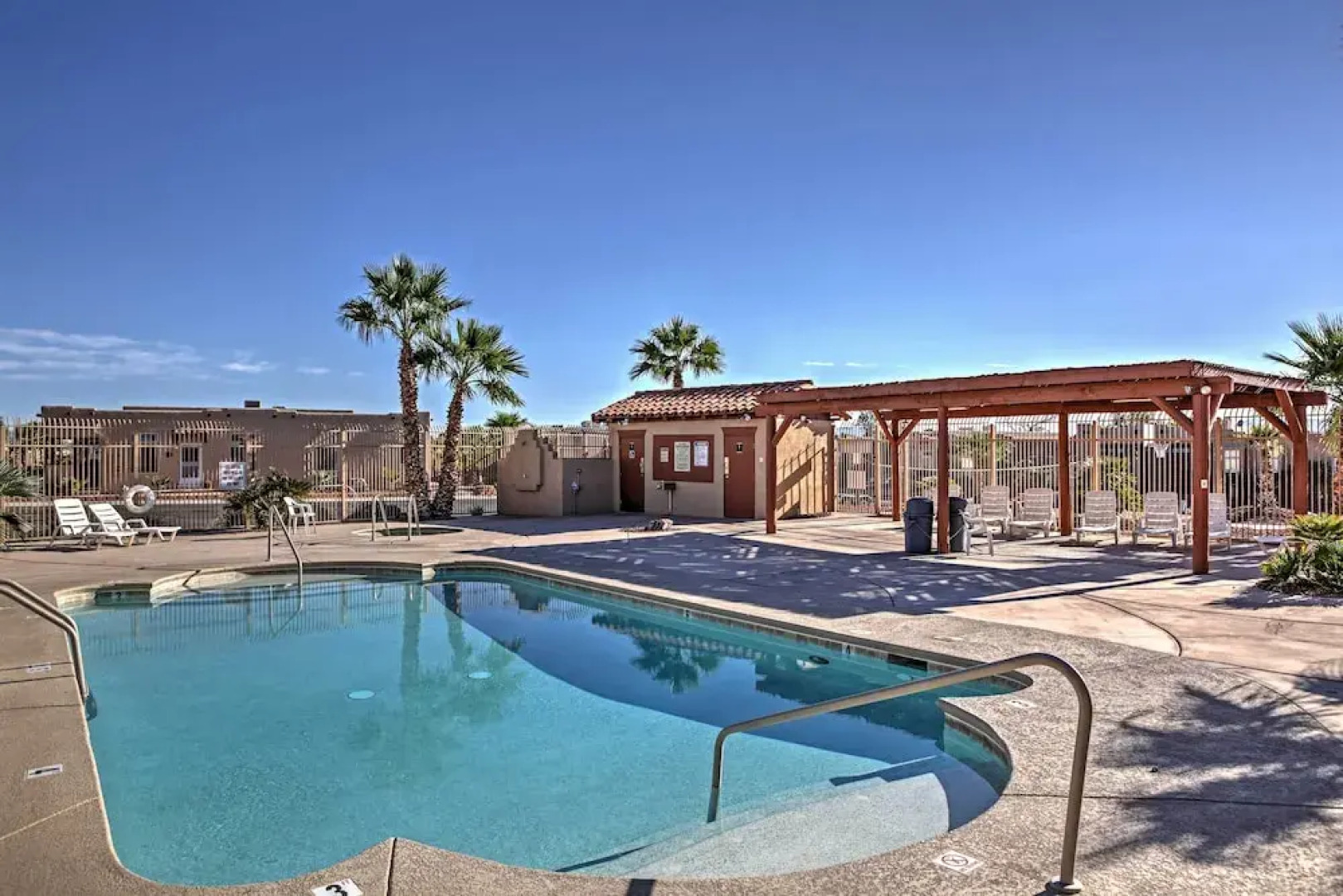 River's Edge Golf Condo w/ Beach Access + Patio!