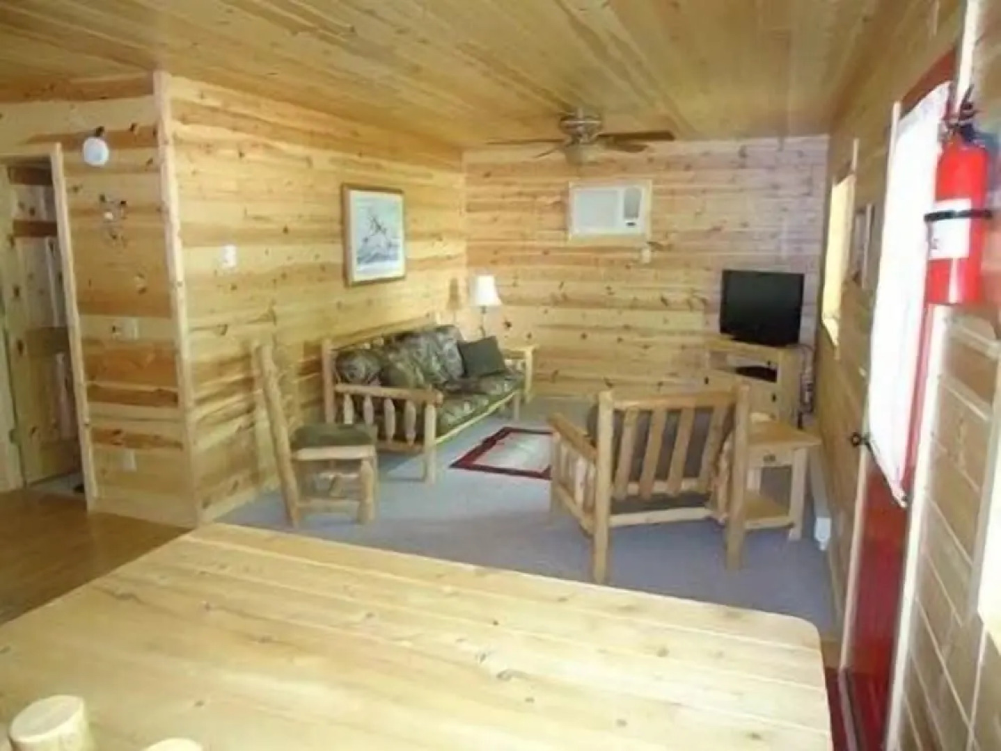 Red Door Resort & Motel