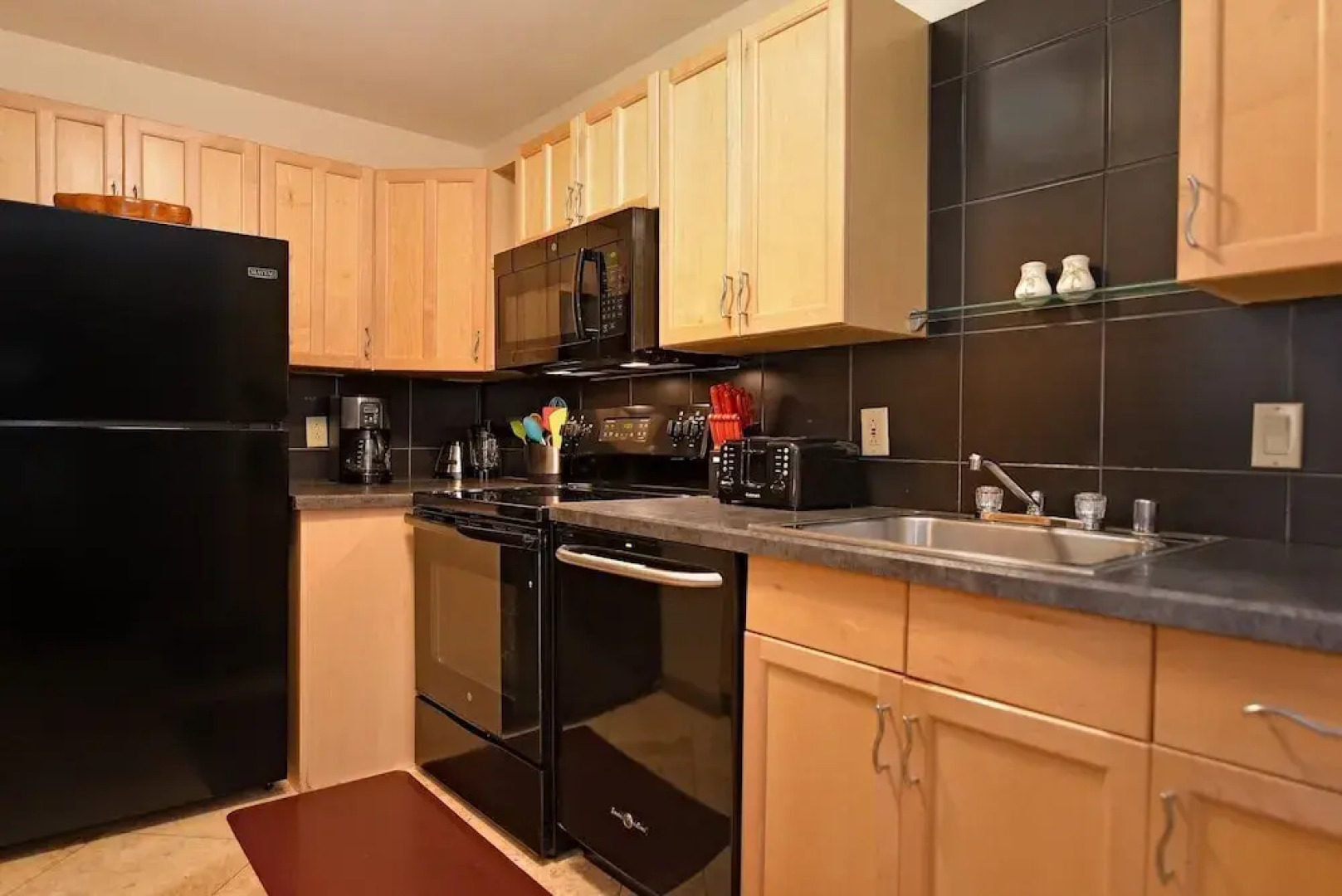 Valley Isle 302 by RedAwning