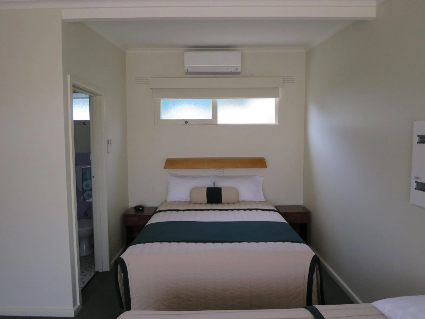 Shifting Sands Motel