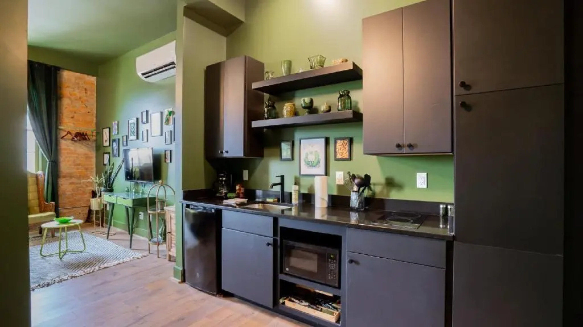 Pickle Factory Eight Unforgettable Rooms Sleeps 16