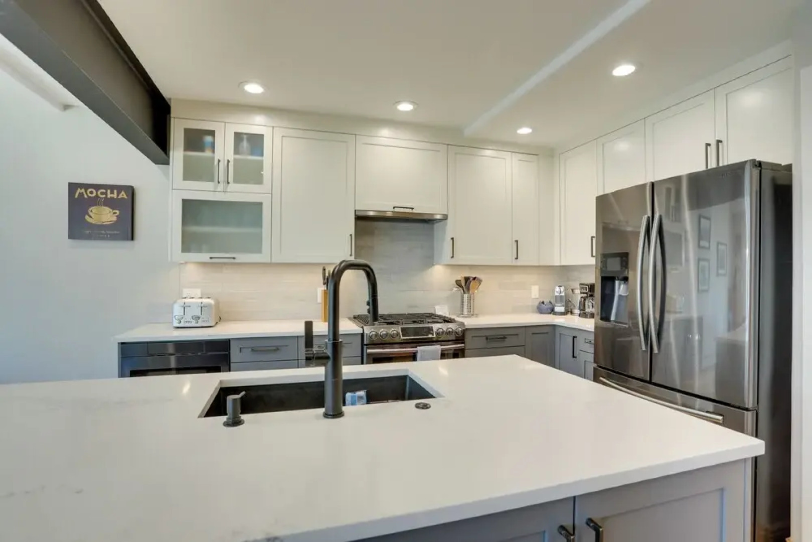 Edwards Townhome ~ 4 Mi to Beaver Creek Resort!