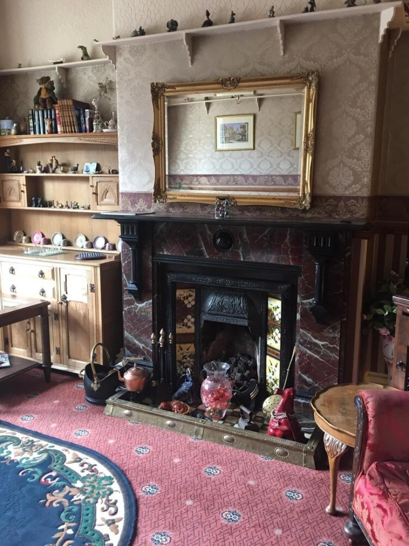 Hillcrest Guest House