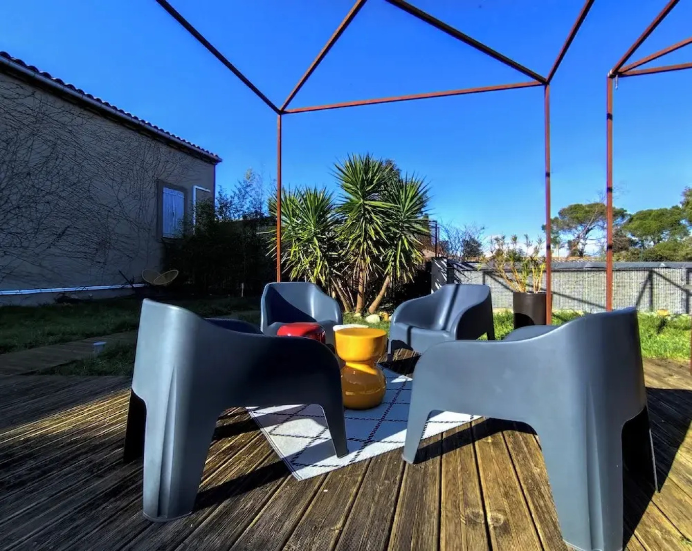 Les Grands Cyprès - chambres d'hôtes, bed and breakfast