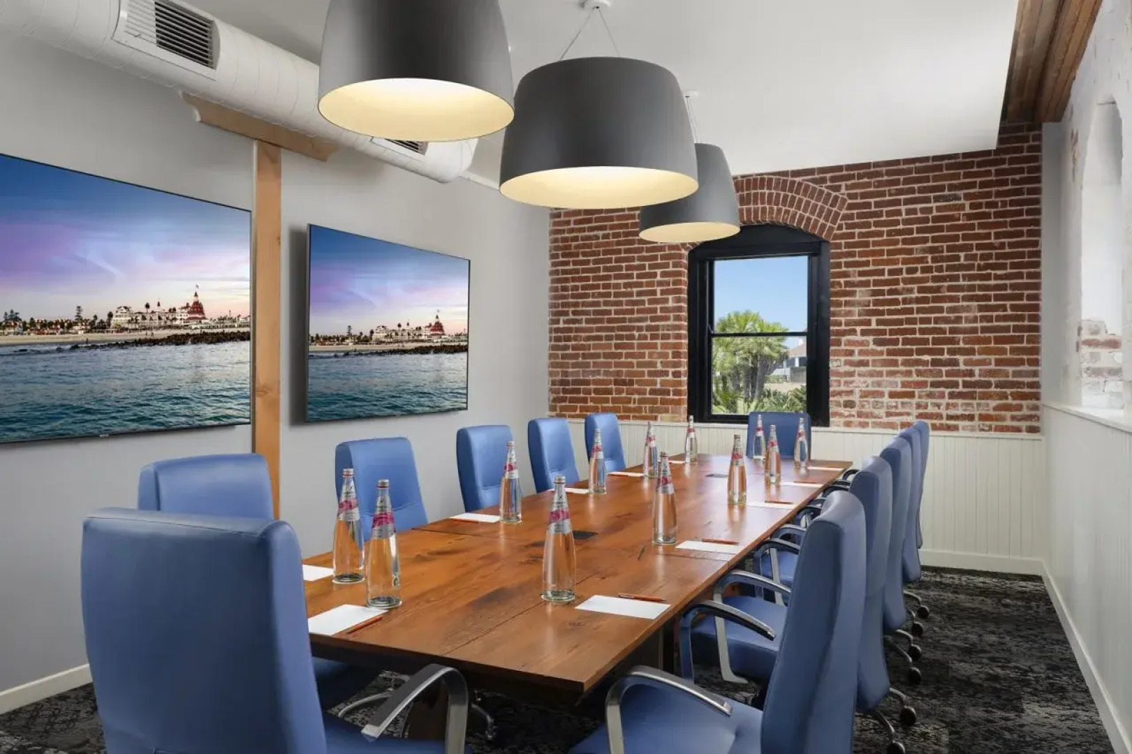 Shore House at The Del, LXR Hotels & Resorts