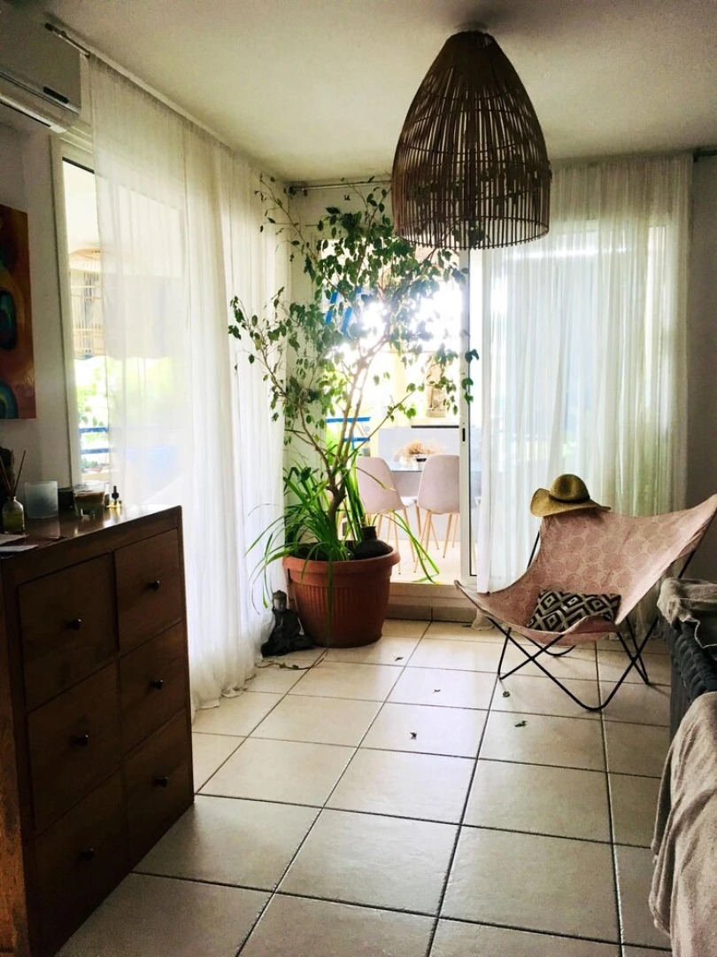 Apartment with 3 Bedrooms in Saint-Gilles Les Bains, with Furnished Terrace And Wifi - 2 Km From the Beach