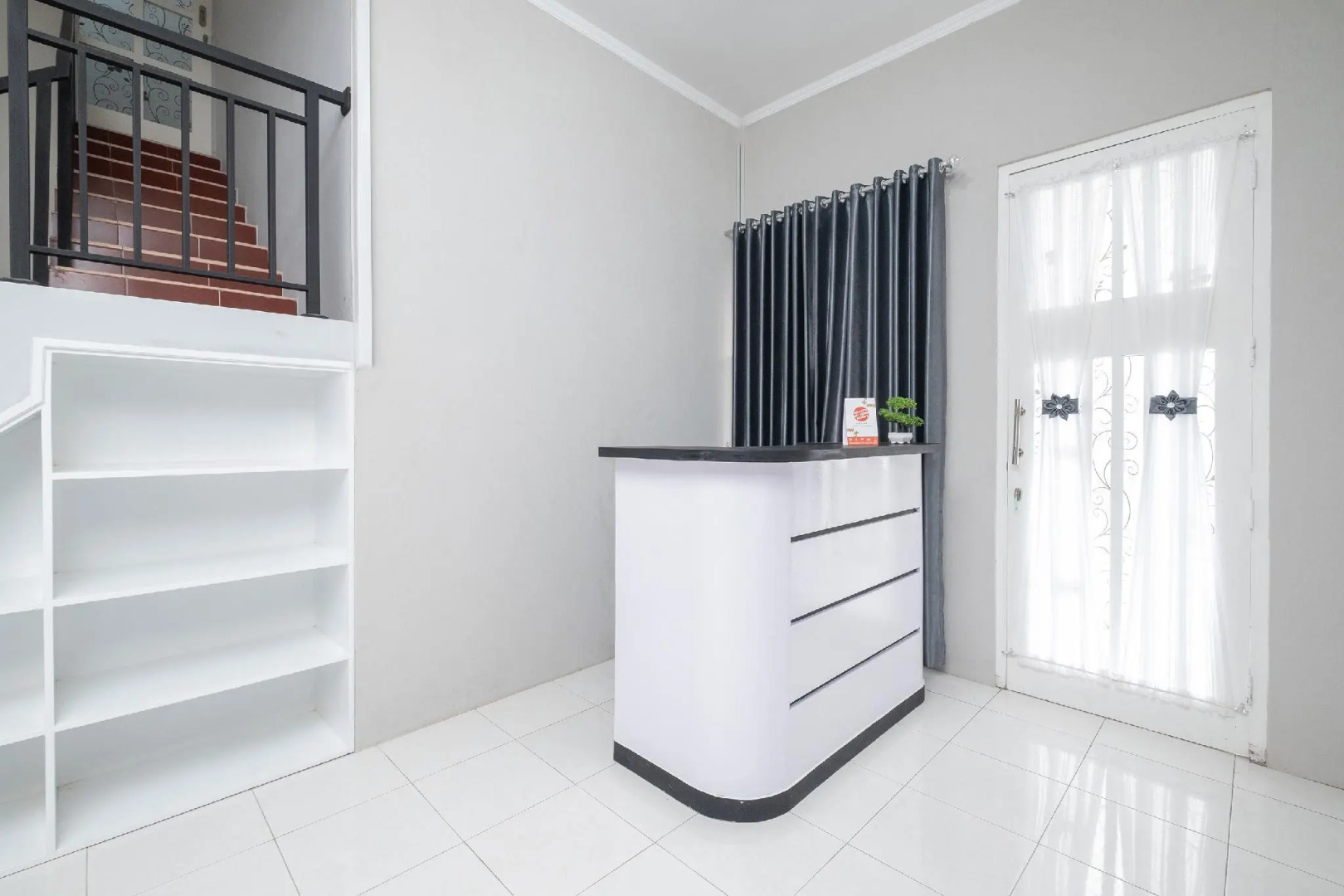 Nareswari Guest House by OYO Rooms