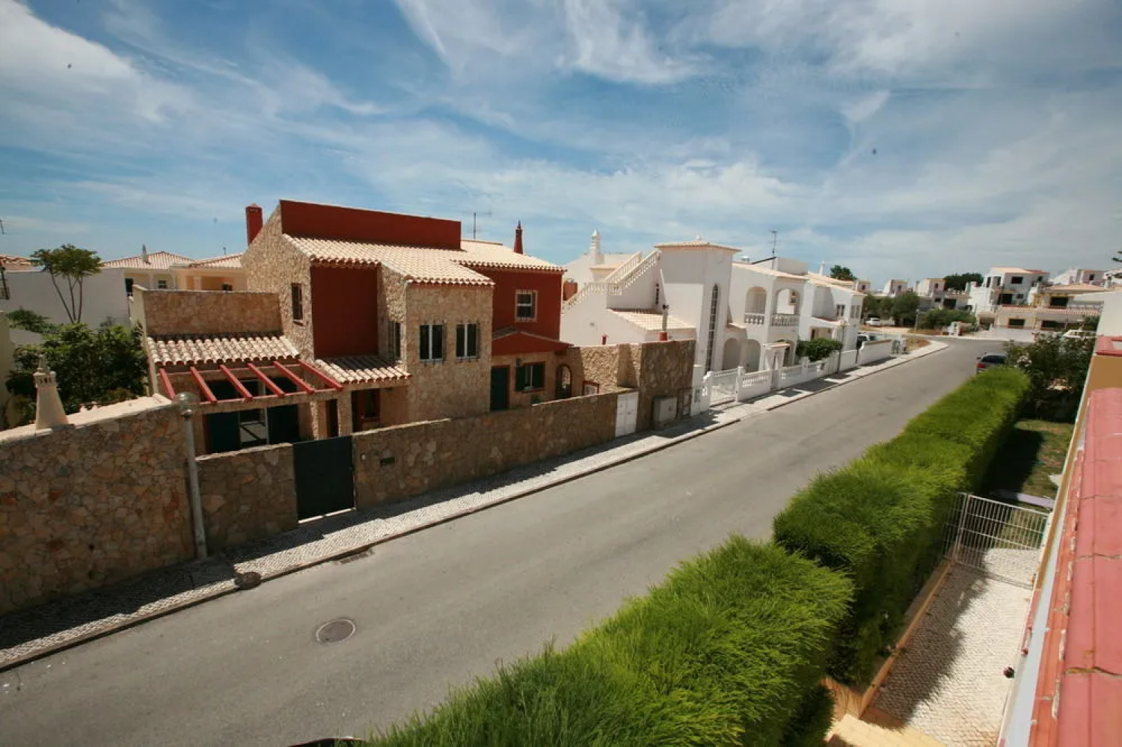 Flow House - Guesthouse & Surf / Kite Surf School