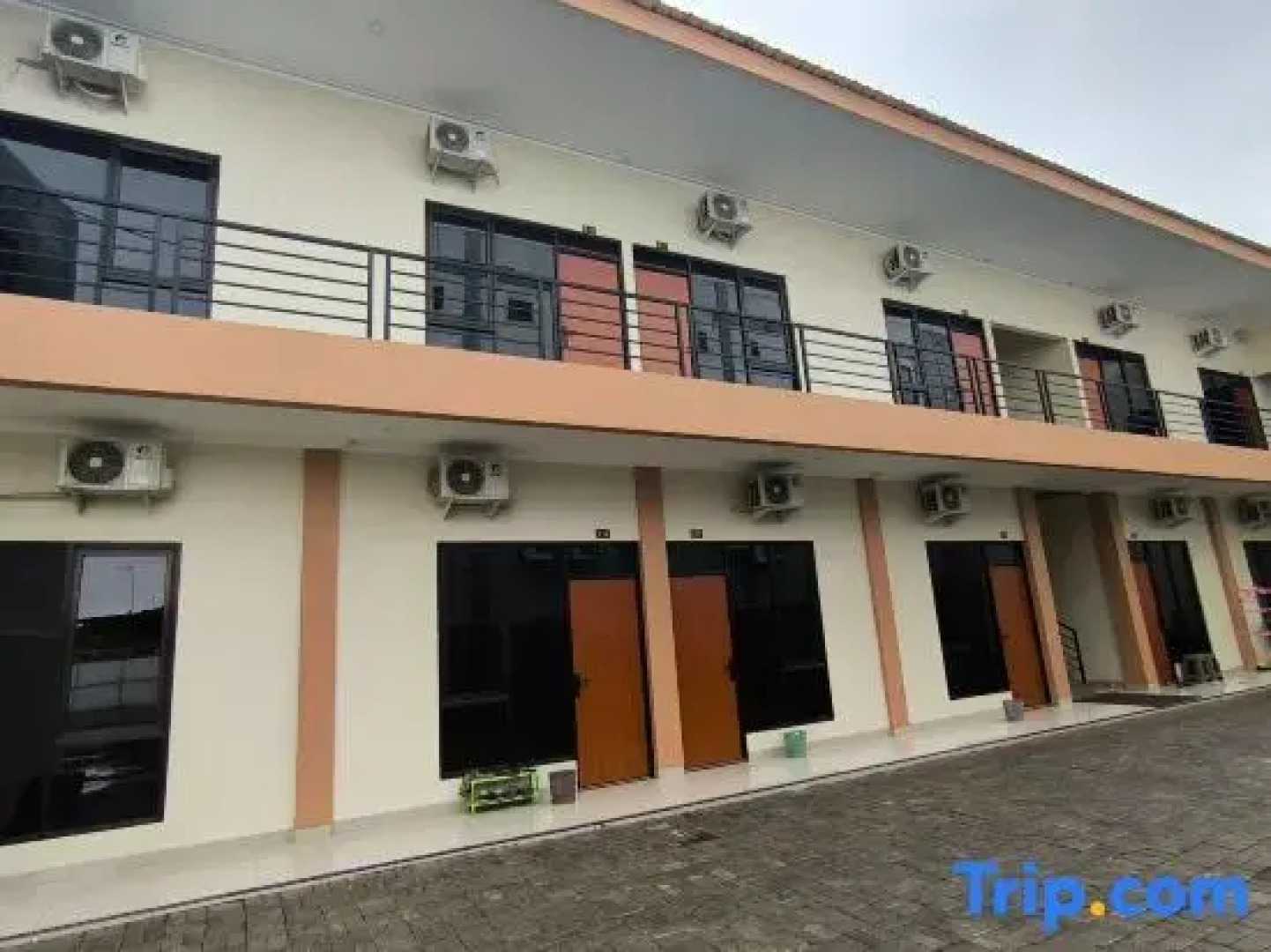 Tentrem Guesthouse Baru