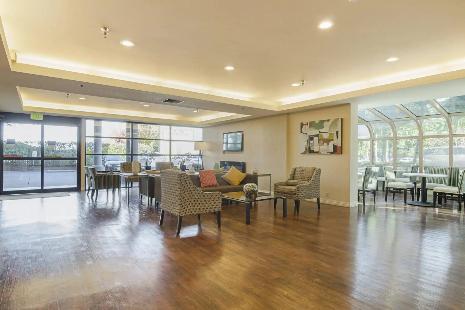 Comfort Inn & Suites Sea-Tac Airport