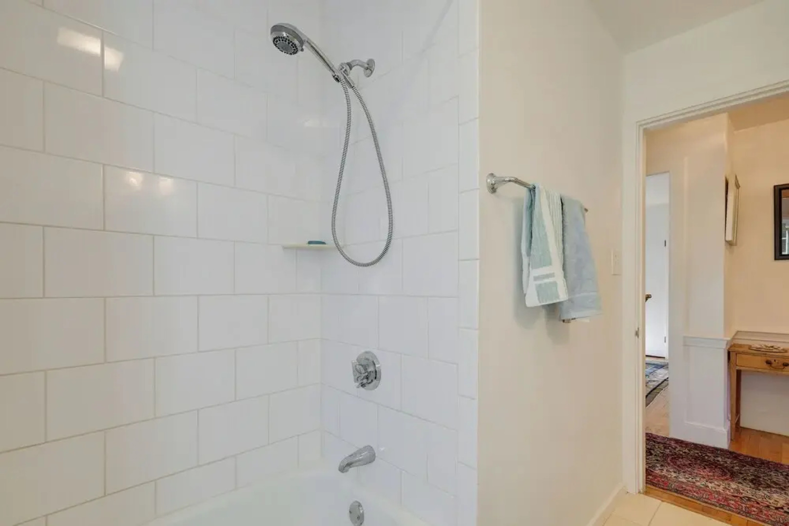 Cape Cod Home: Walk to Beach & Main St Hyannis!