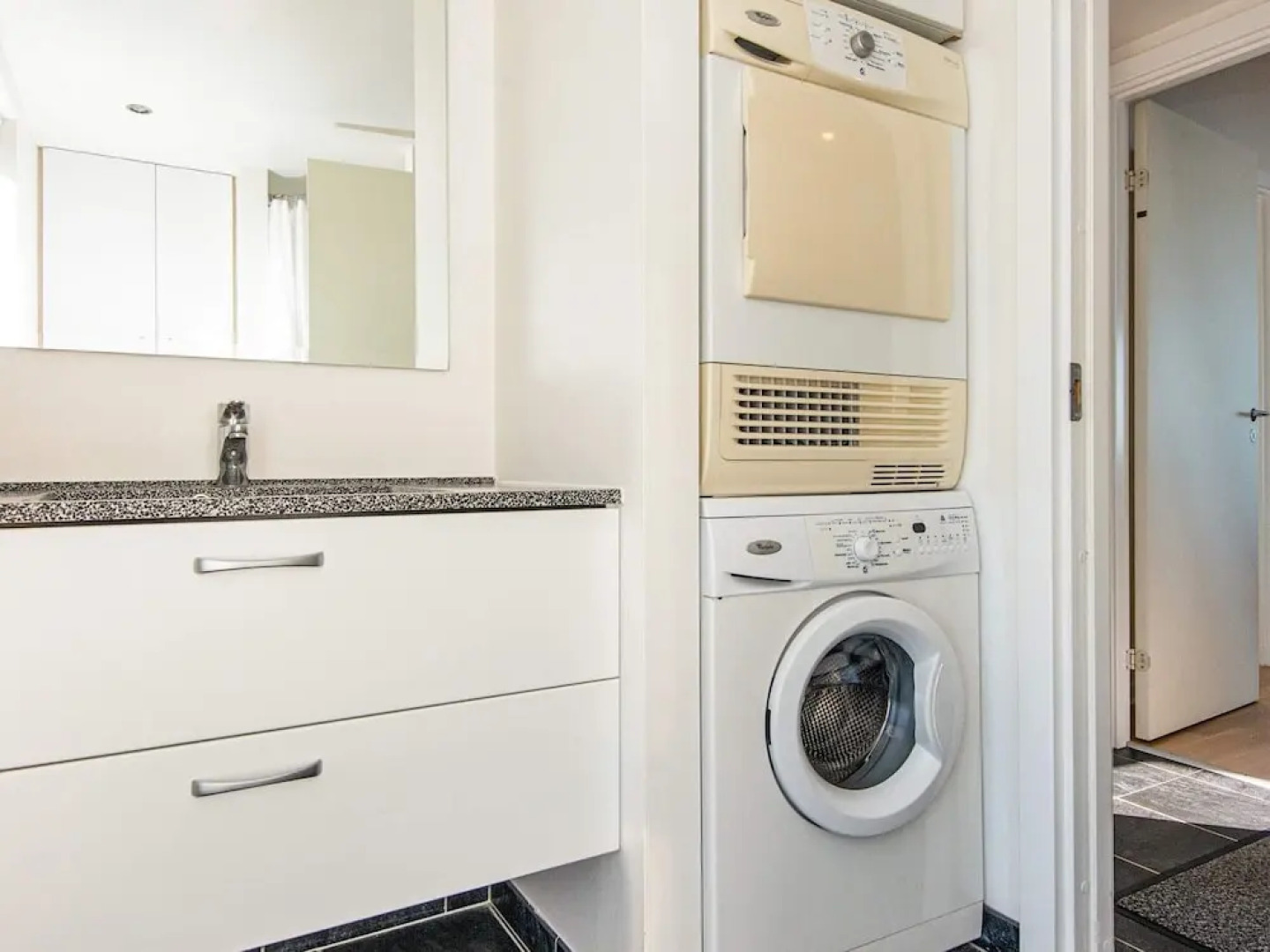 6 Person Holiday Home in Harboore-by Traum