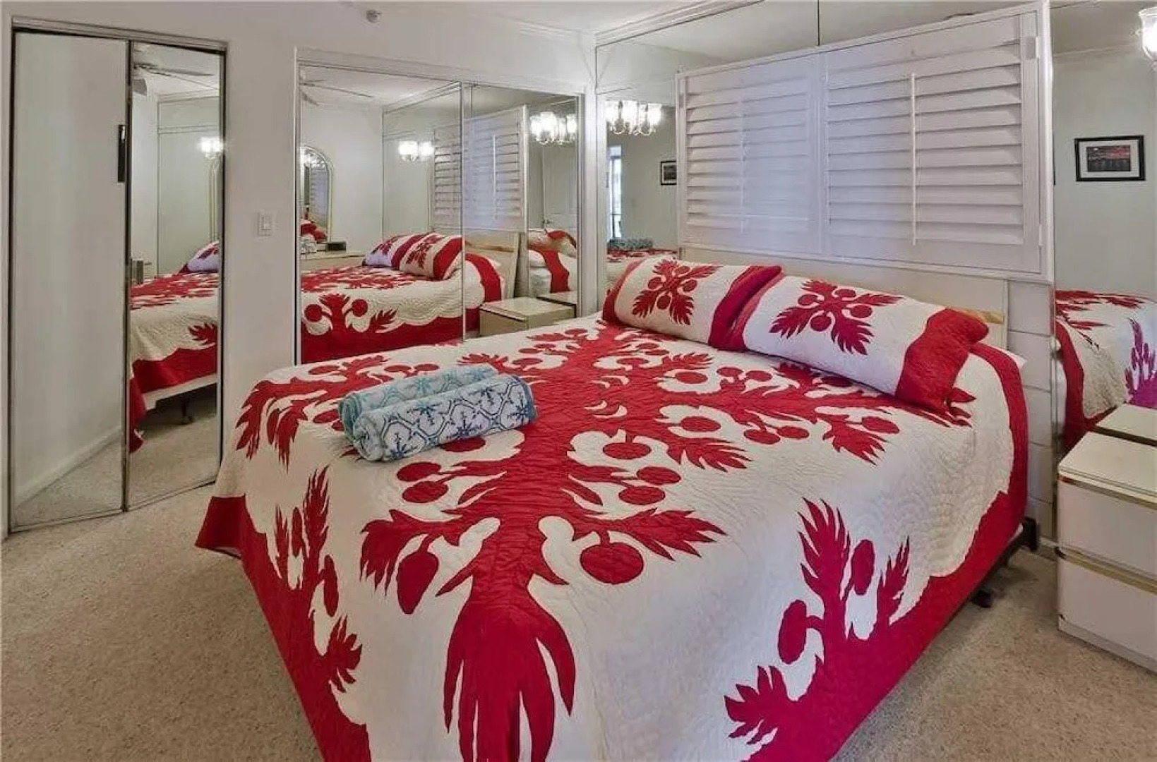 Valley Isle 705 by RedAwning