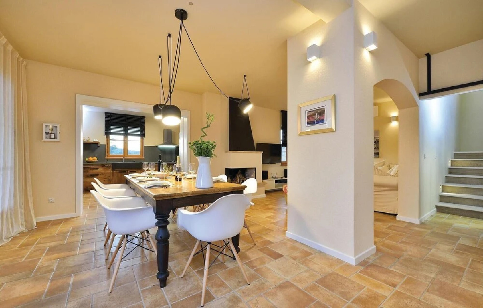 Amazing Home in Jadrija with Hot Tub, Sauna & 4 Bedrooms