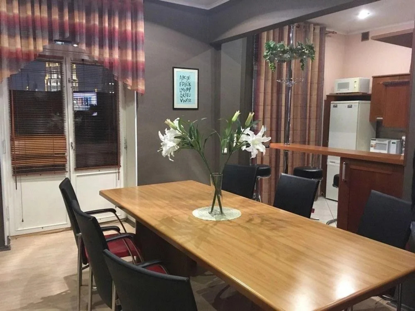 Apart Hotel White House