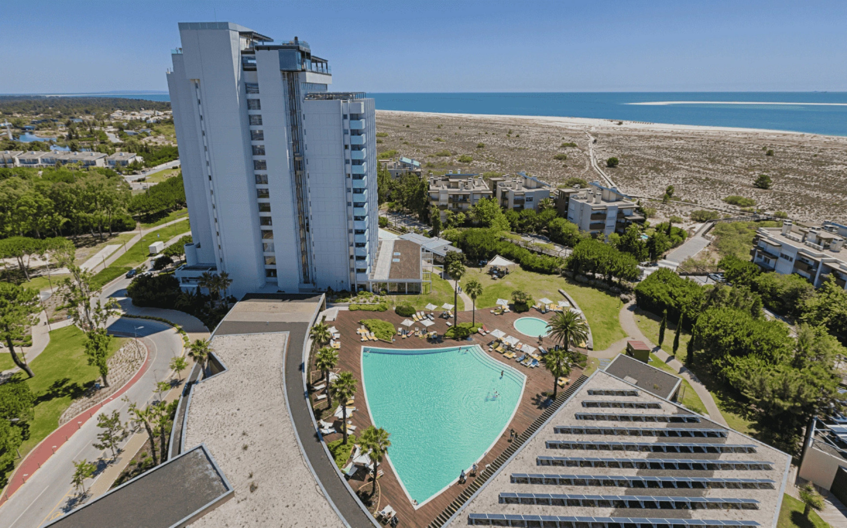 Aqualuz Troia Mar by The Editory