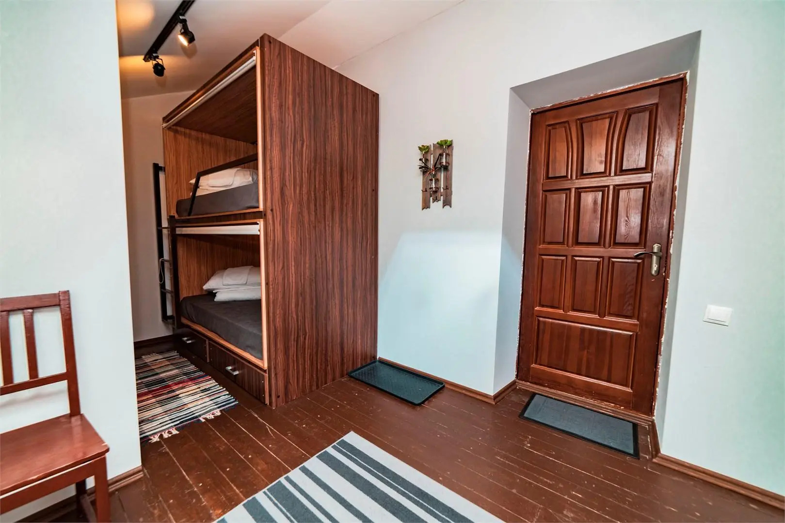 Usengi Hotel and Hostel (Юсенги Отель и Хостел)