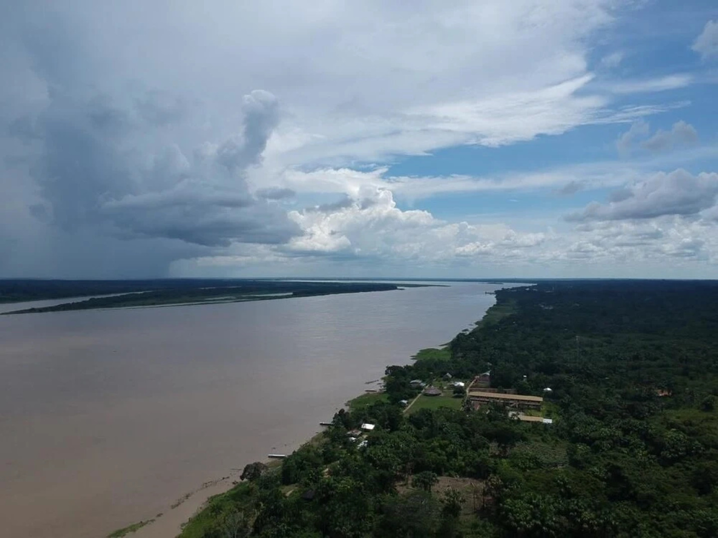 Friends of The Amazon Jungle Lodge