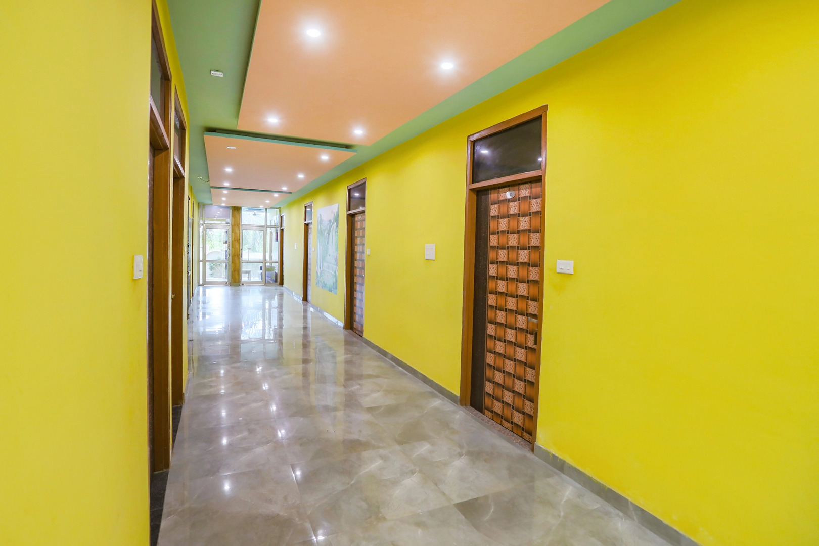 Fabhotel Kriti Green