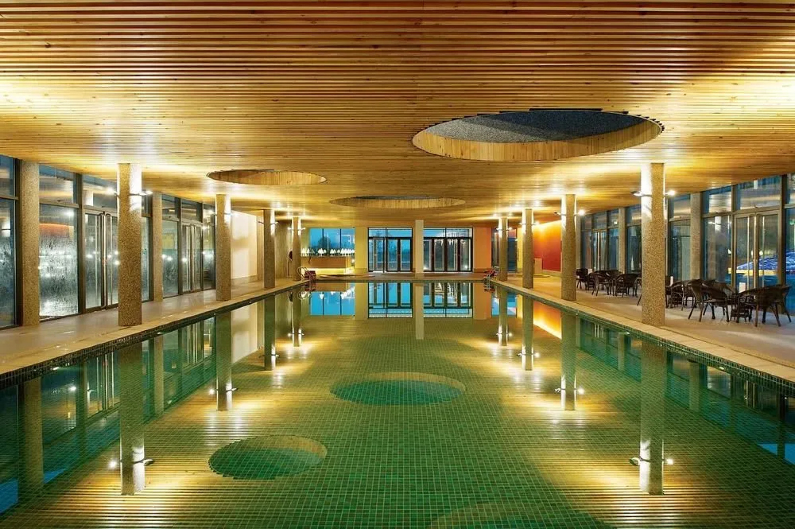 Bazhou MingTang Sun Moon Lake Hot Spring Hotel