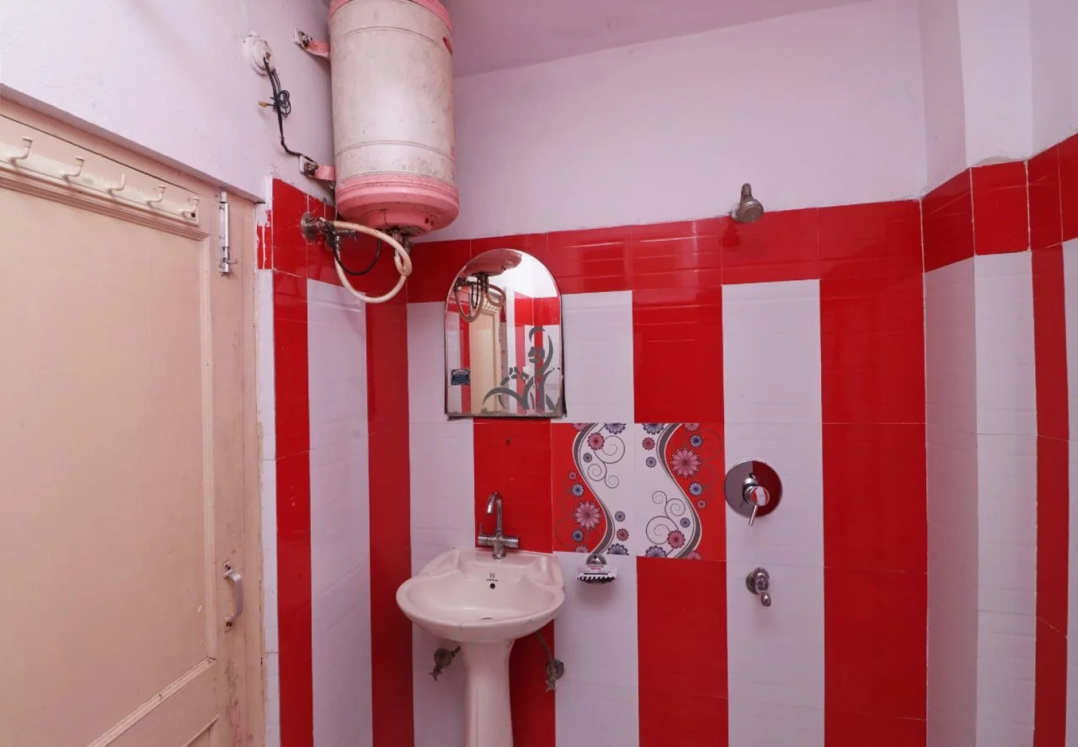 Hotel Vishwamitra By OYO Rooms