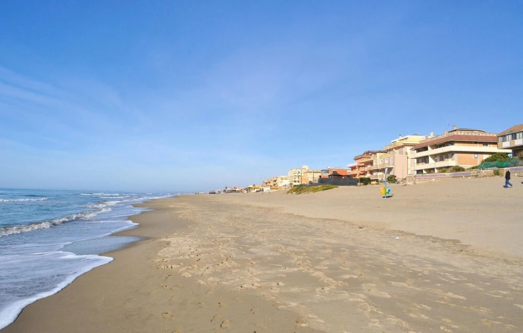 Stunning Apartment in Torvaianica With Internet and 1 Bedrooms