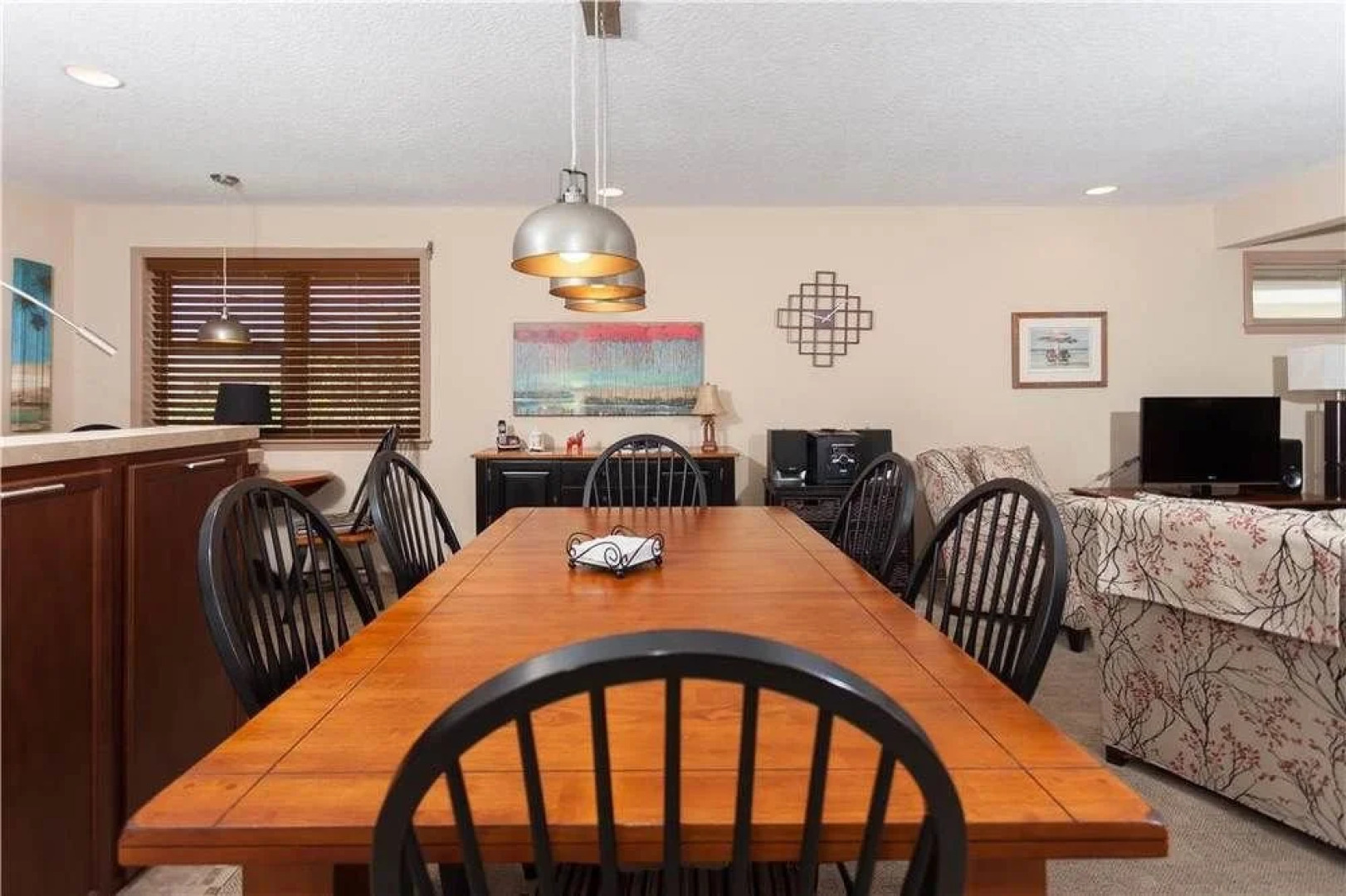 All You Need 2 Br home by RedAwning