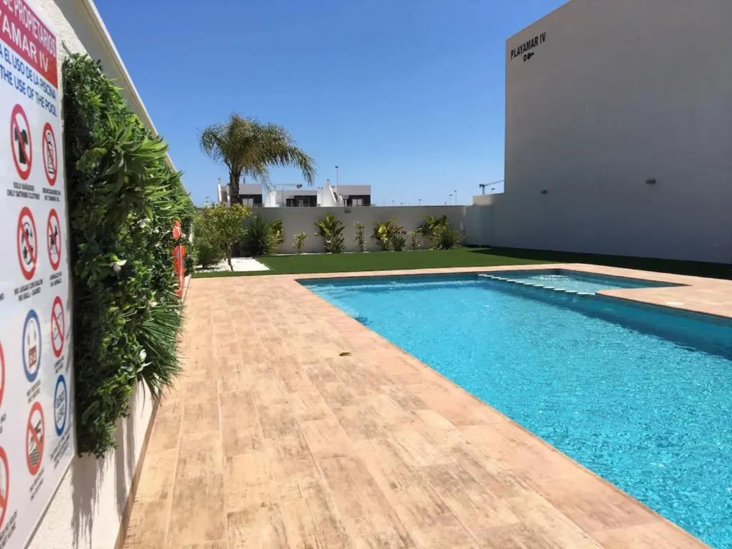 Playamar Iv Calle De La Rosalia 90A