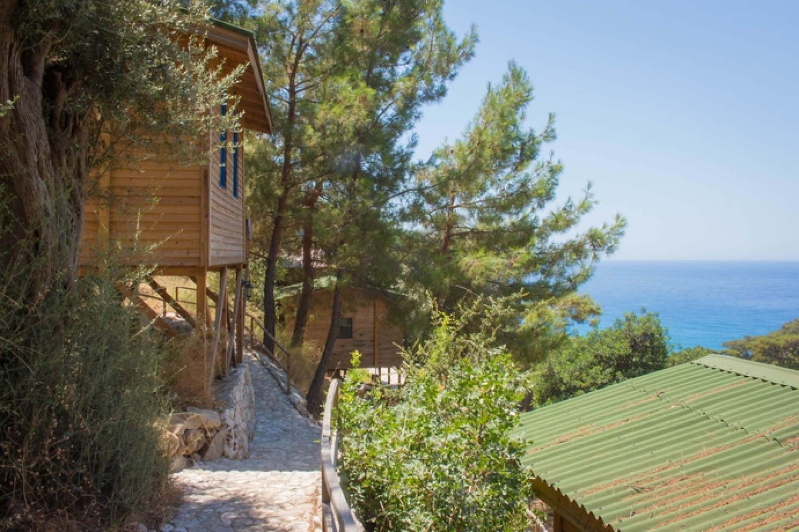 Helios Gunes Camping